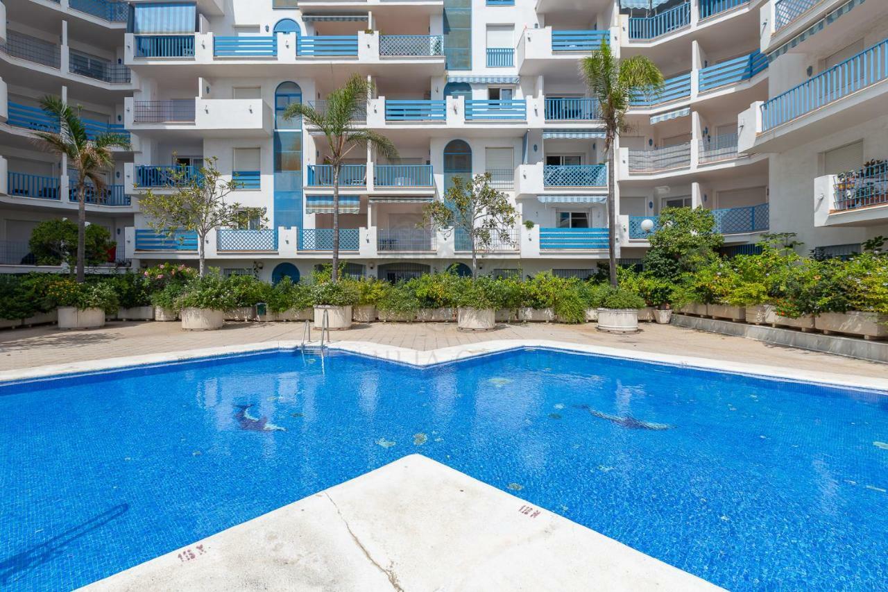 El Faro Beach Apartment By Dahlia Group 埃斯特波纳 外观 照片